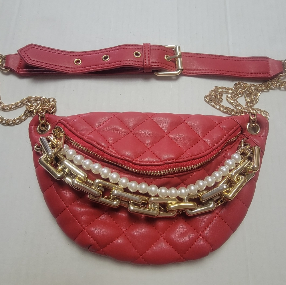 Red Chain Purse - Picture 7 of 15